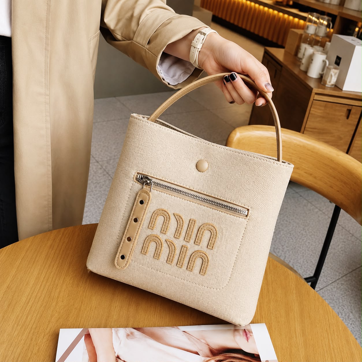 The four points tote