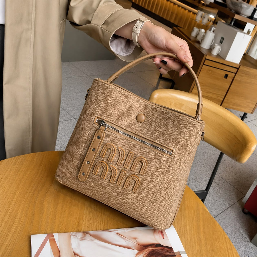 The four points tote