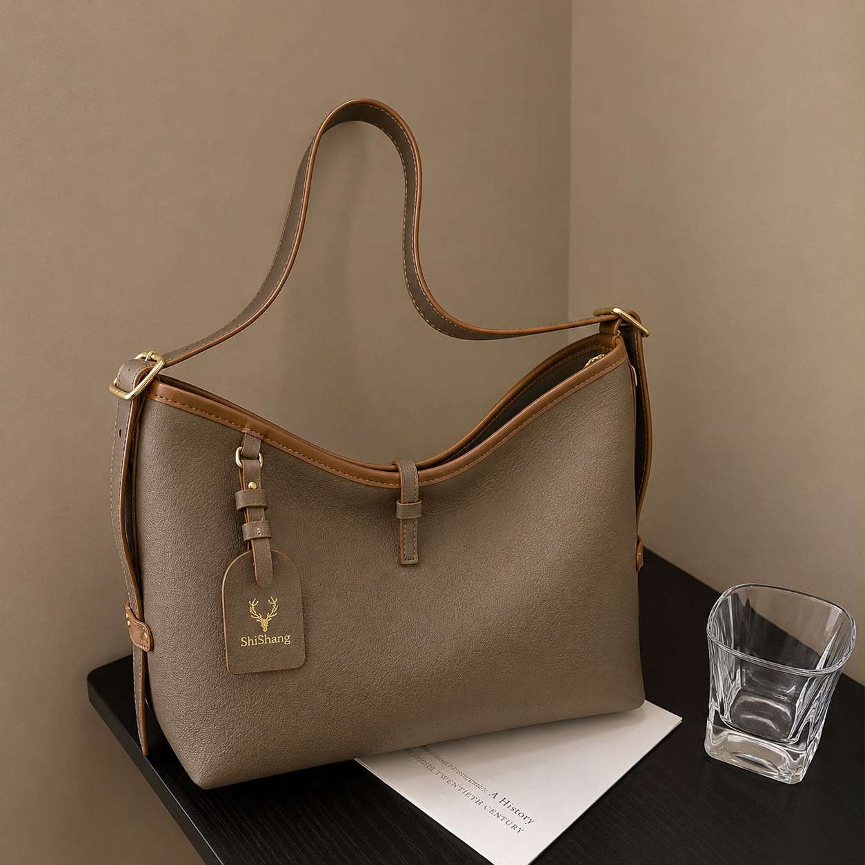 Classic Everyday Shoulder Bag