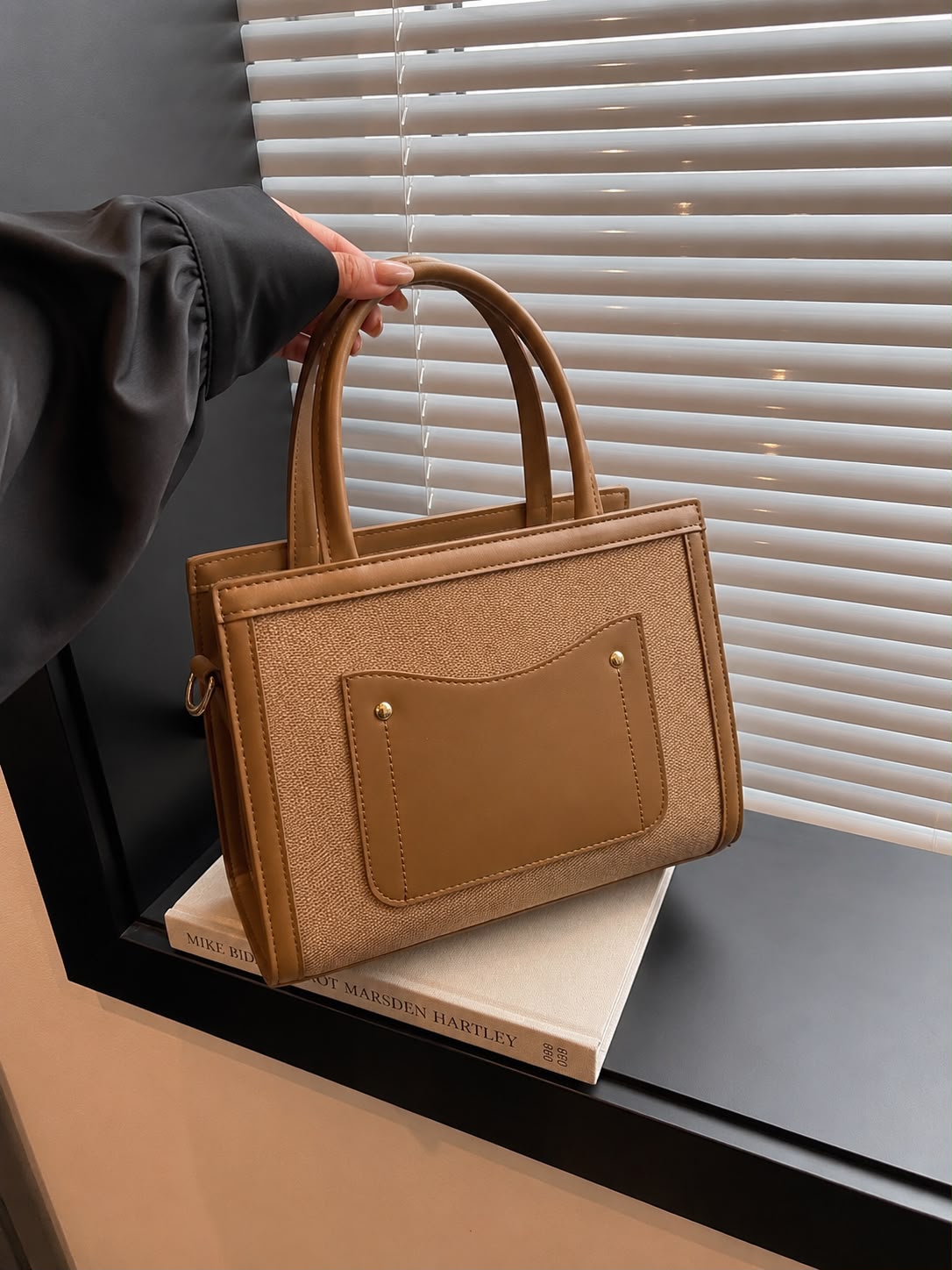 Smile Pocket Tote