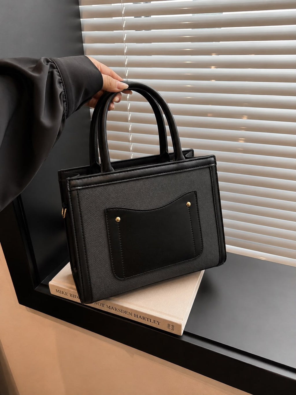 Smile Pocket Tote