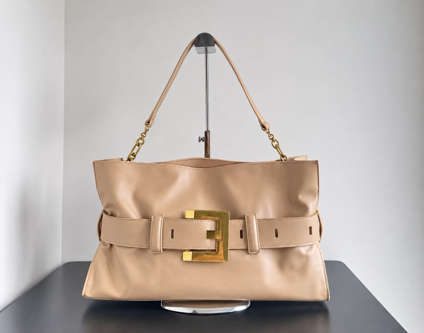 Chic Buckle Tote